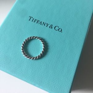 Tiffany's knot ring