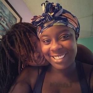 Meet your Posher, Lakeisha