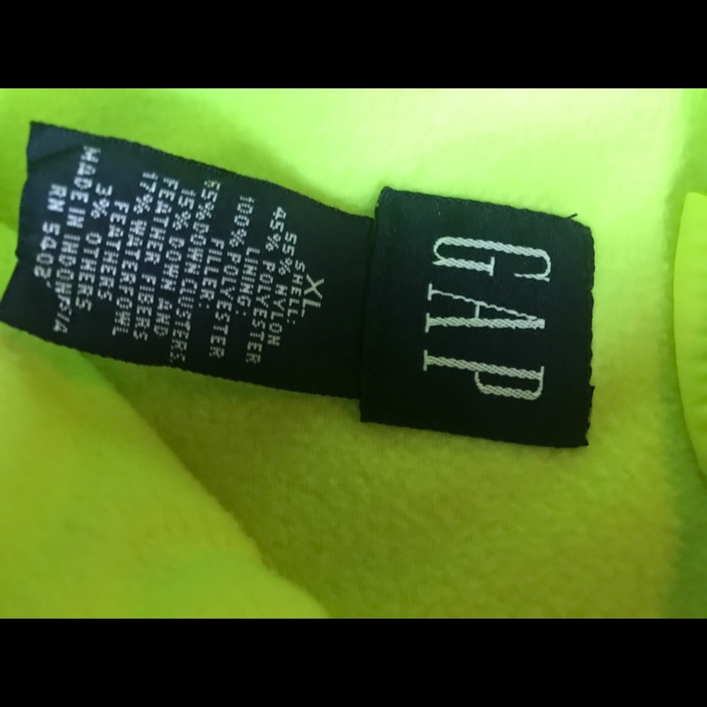 Gap Kids XL Puffer Vest - Picture 3 of 9