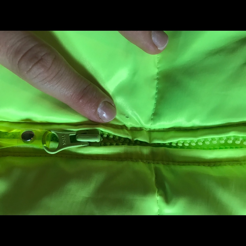 Gap Kids XL Puffer Vest - Picture 5 of 9