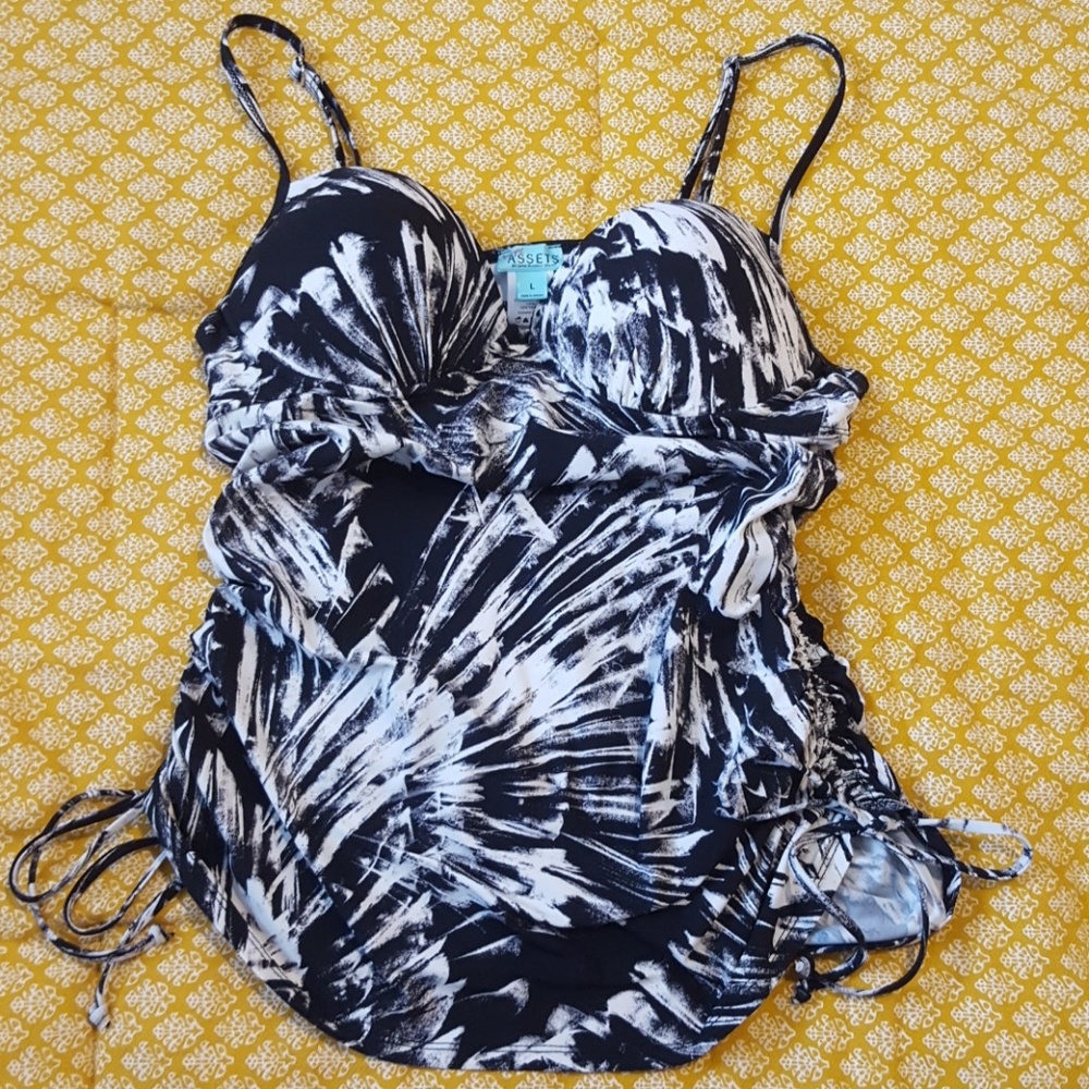 Tankini bathing suit pushup top. By Assets. Size L