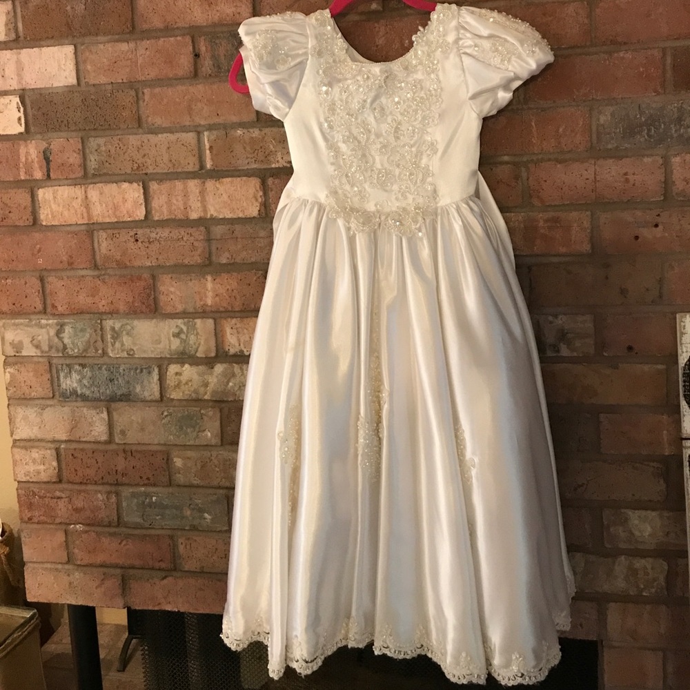 Flower girl/girls wedding dress. Beautiful! Sz 6