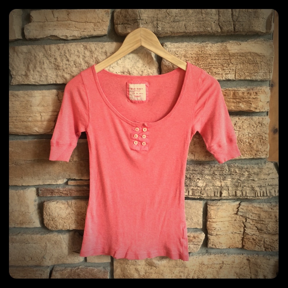 OLD Navy salmon colored top.