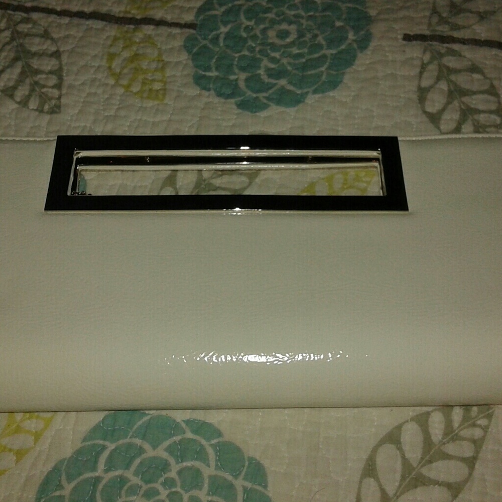 White purse/clutch