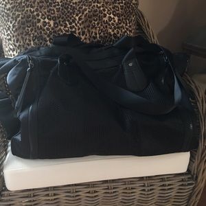 🎉Lululemon Athletica gym bag- amazing condition