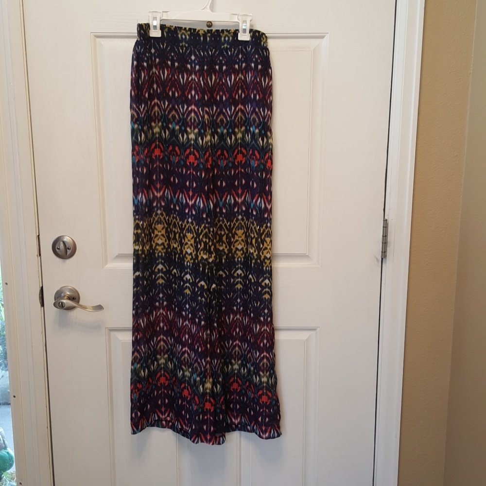 Adorable funky pants