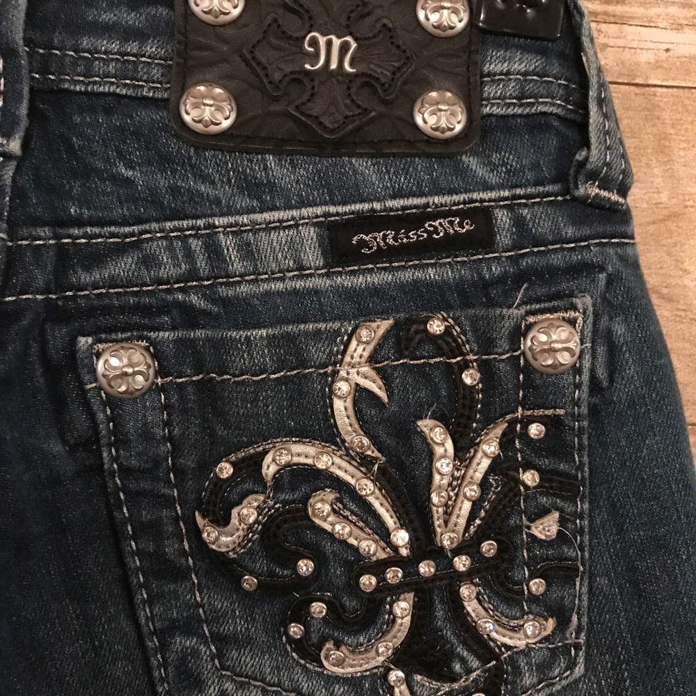 Miss Me Capri Jeans (Juniors) Size 14