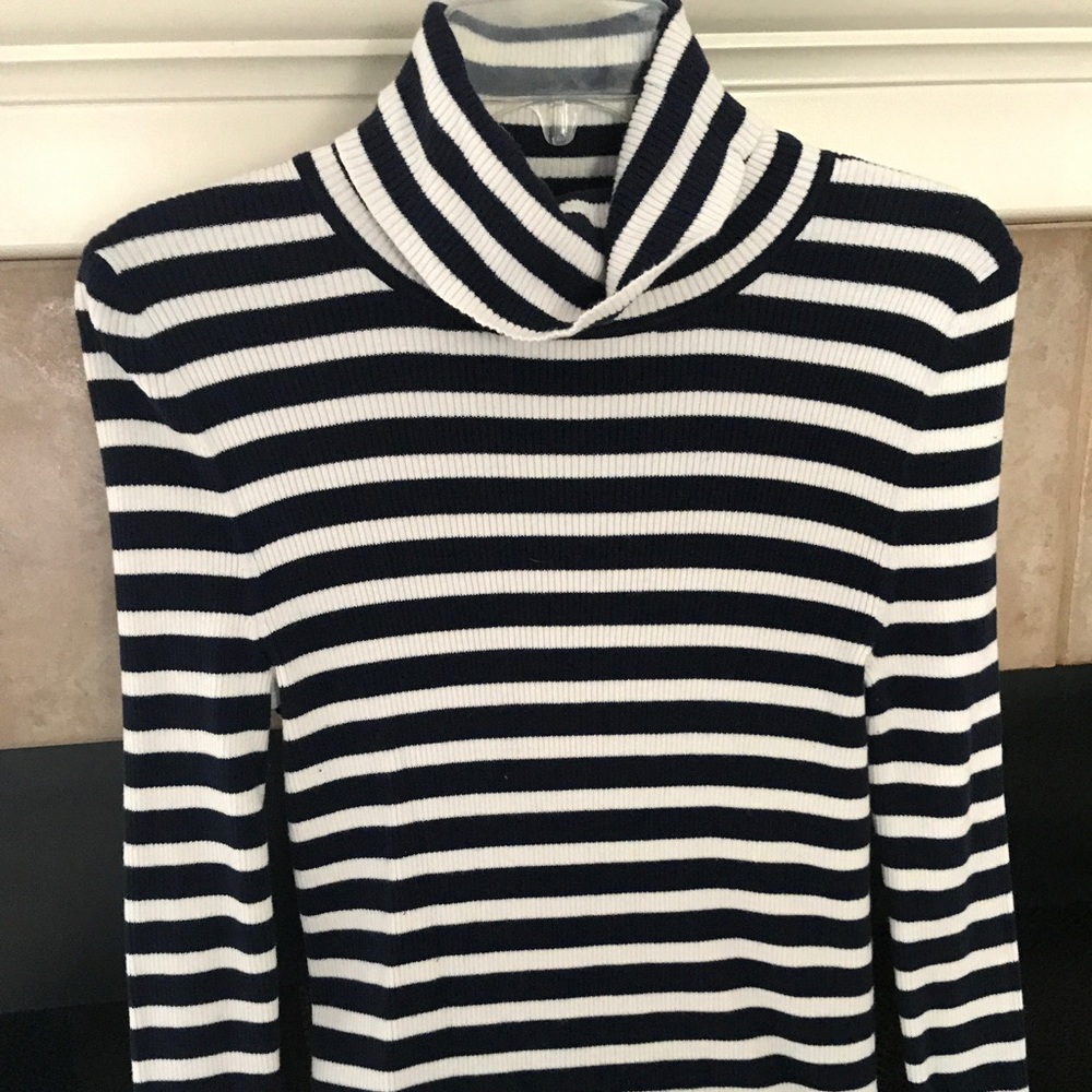 Gap turtle neck