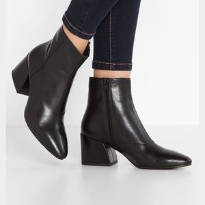 Vagabond Olivia Leather Boots