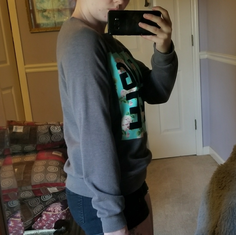 Shirt - Picture 2 of 4