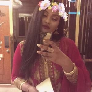 Meet your Posher, Husna