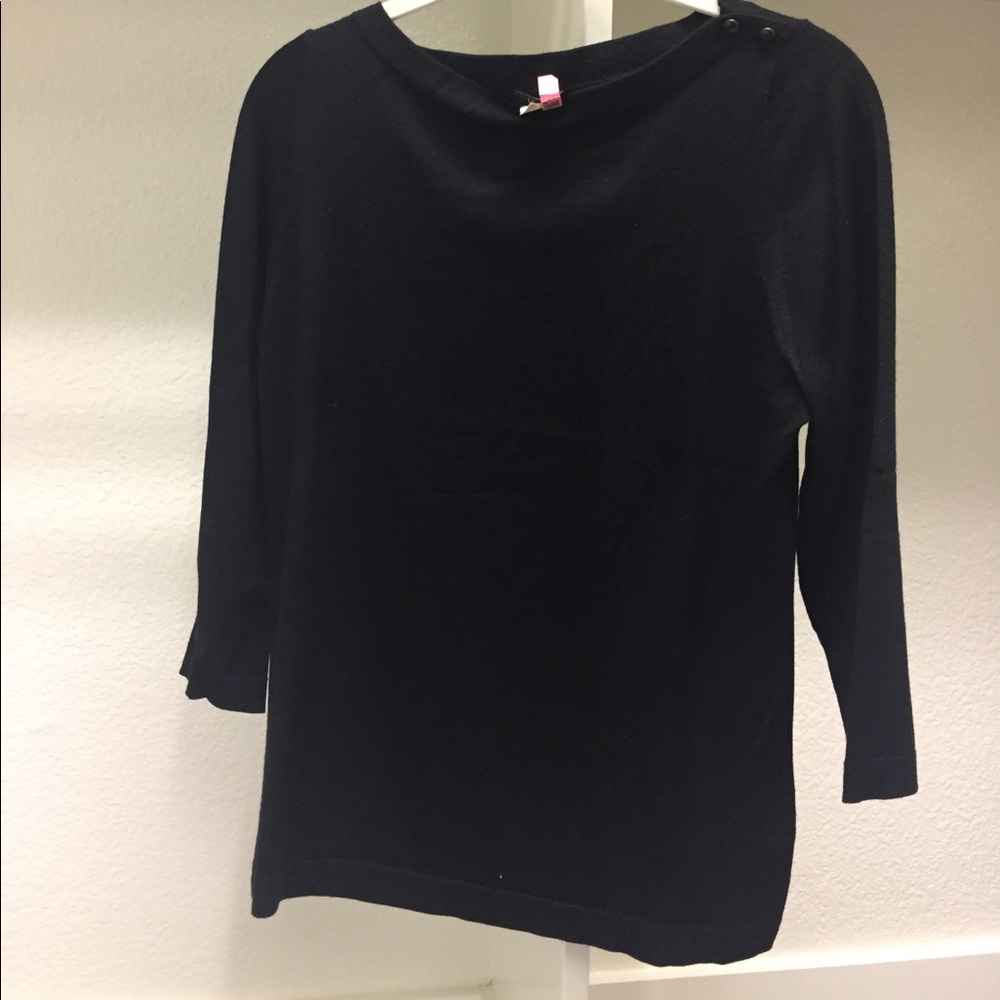 Lightweight sweater