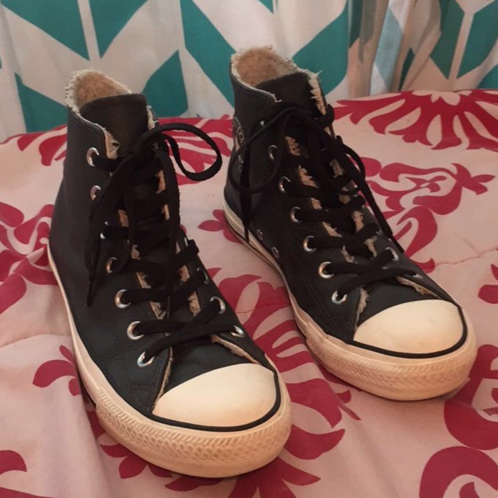 ♡ SALE grey leather converses - 6 women's 8 men's