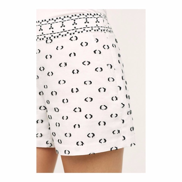 New Anthropologie HEI HEI Tailored Clipdot Shorts - Picture 2 of 8