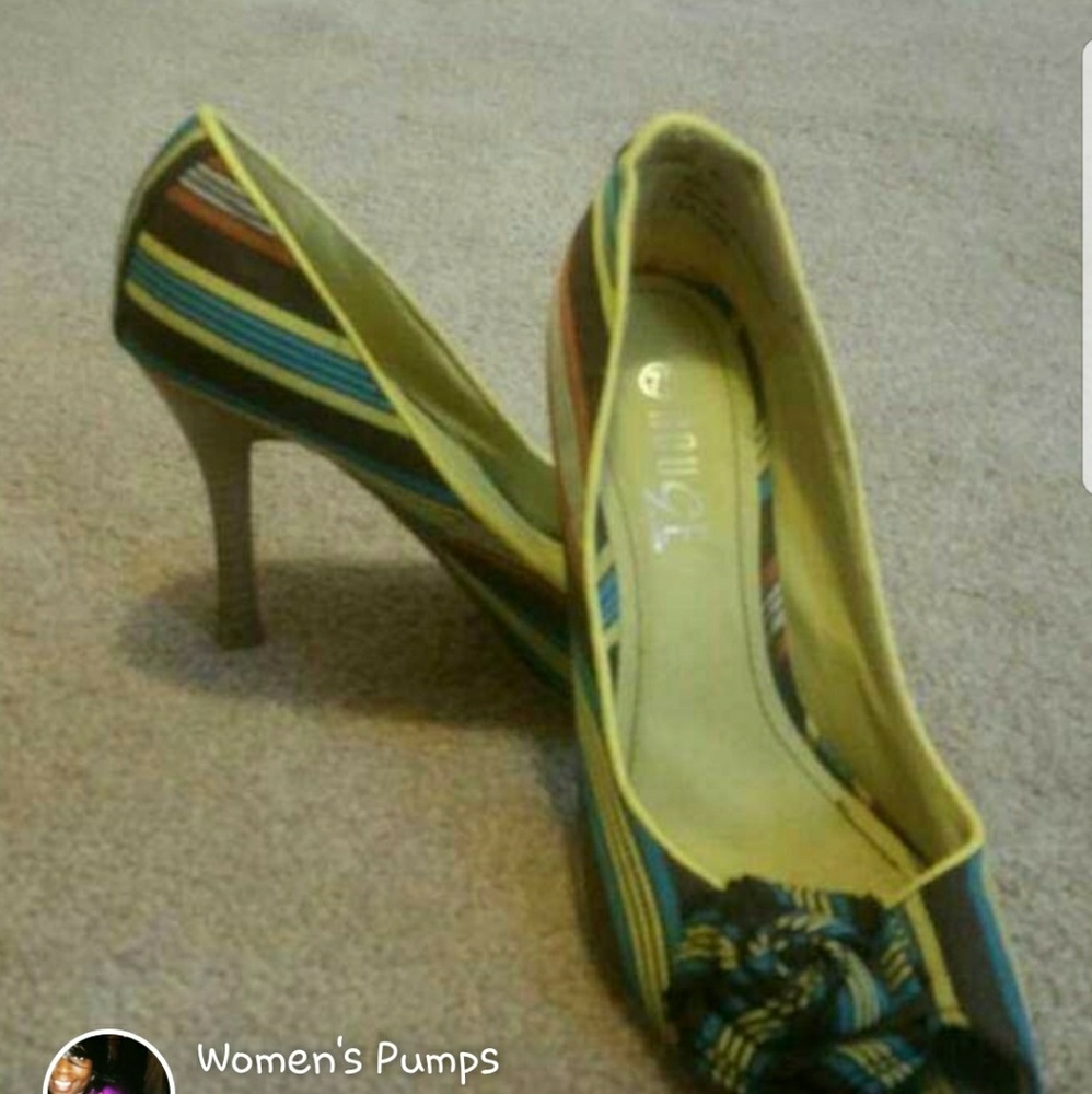 Pumps - Picture 3 of 5
