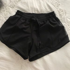Lululemon hotty hot shorts