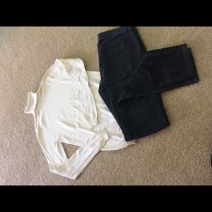 Gap XS Petite Cream Turtleneck Sweater