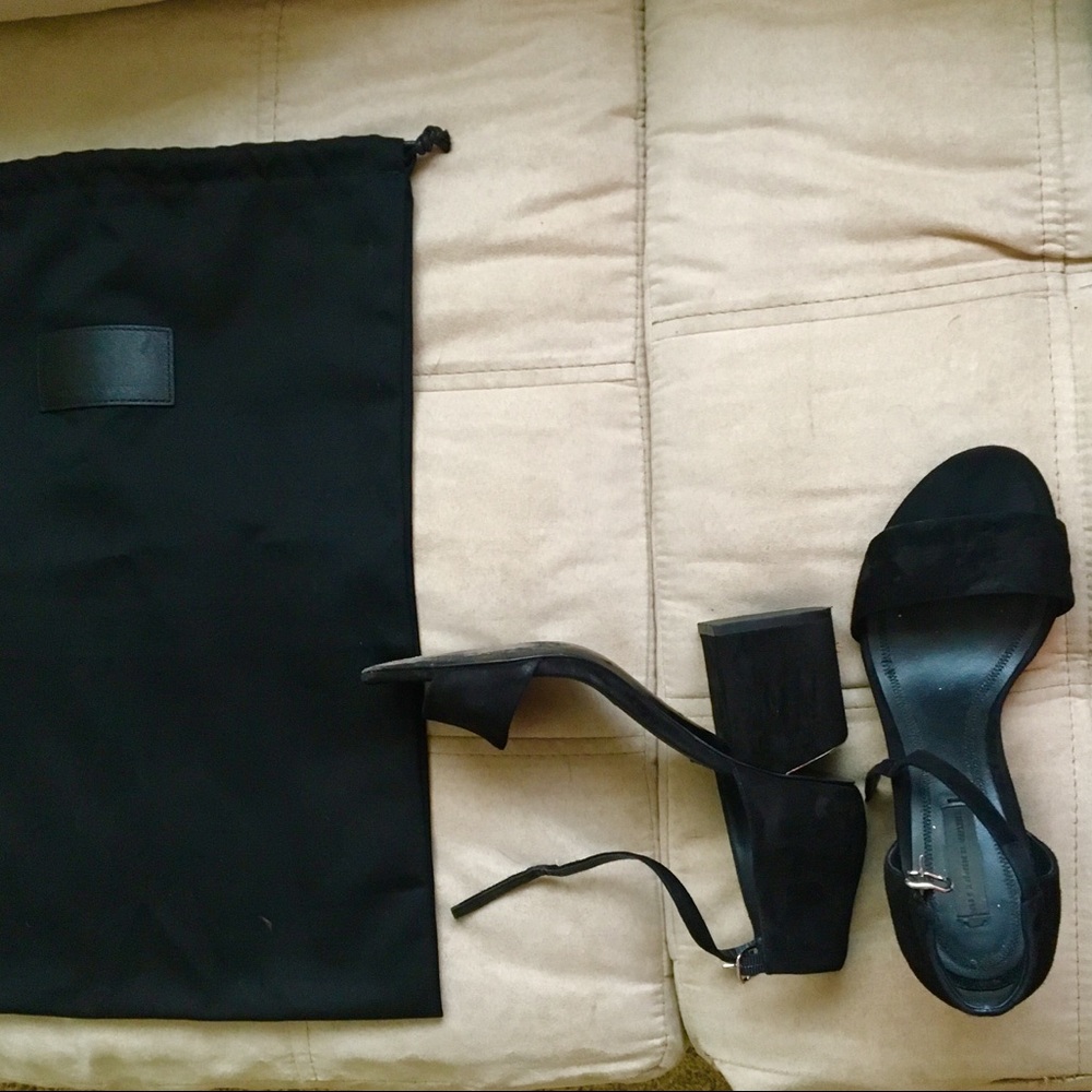 Sold 😻Authentic Alexander Wang Abby sandals - Picture 2 of 7