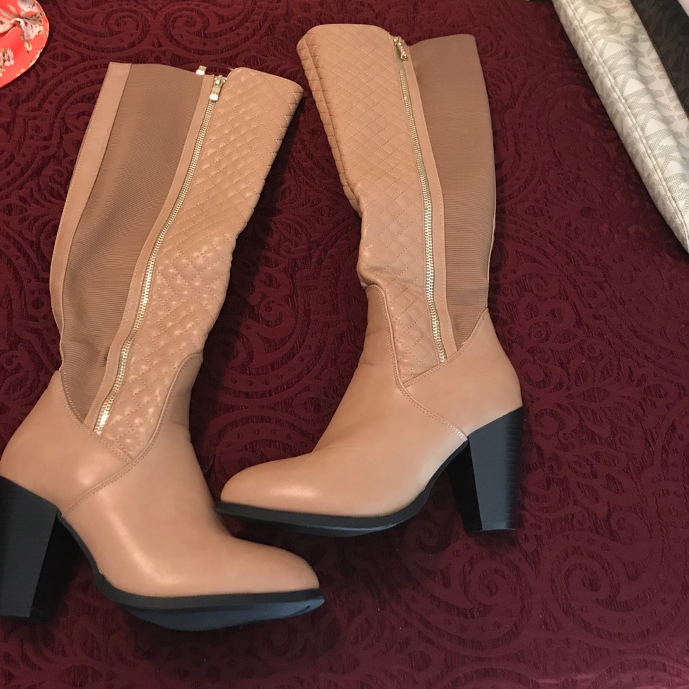 Quilted boots