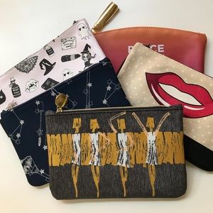 FREE MAKEUP BAG/ CLUTCH WITH BUNDLE