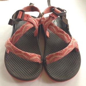 Adorable kids chacos