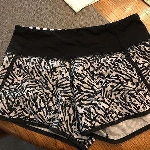 Lululemon size 4 run times short