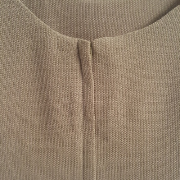 Classic Wool Crepe Shift Dress - Picture 3 of 4