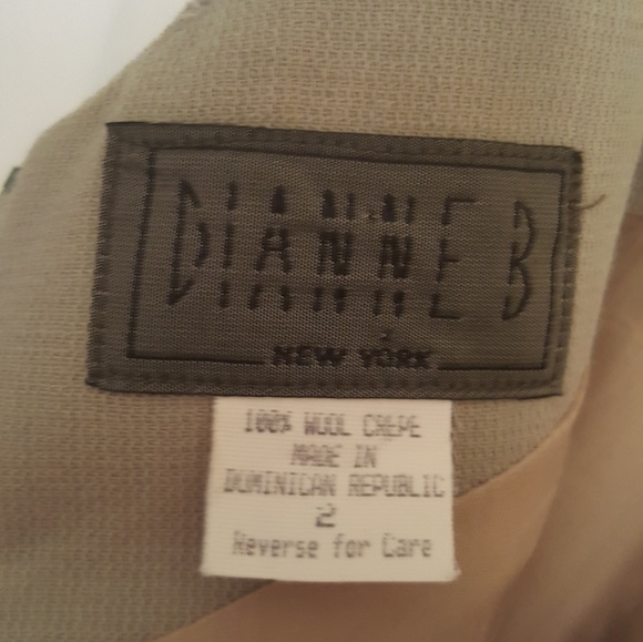 Classic Wool Crepe Shift Dress - Picture 4 of 4