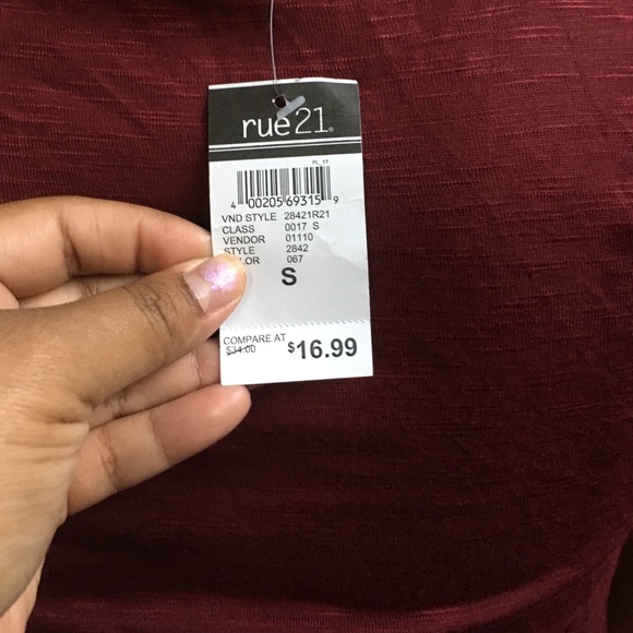 Rue 21 Maroon shirt - Picture 4 of 4