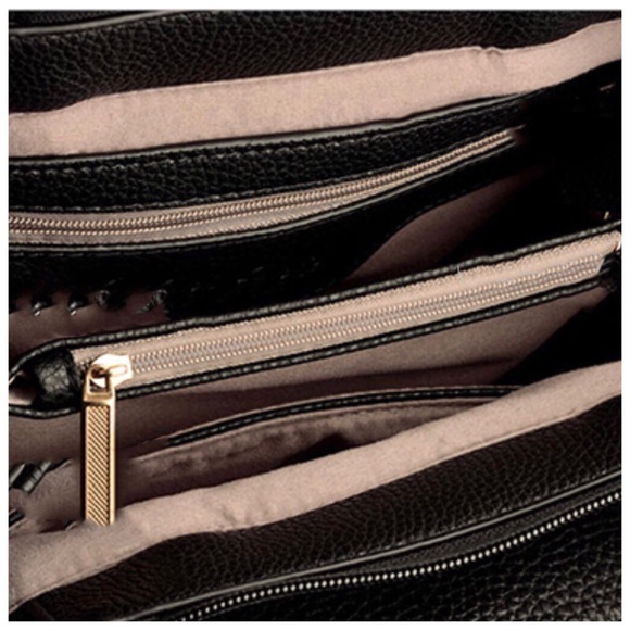 🆕The Ashley Black Tassel Studded Handbag - Picture 7 of 7