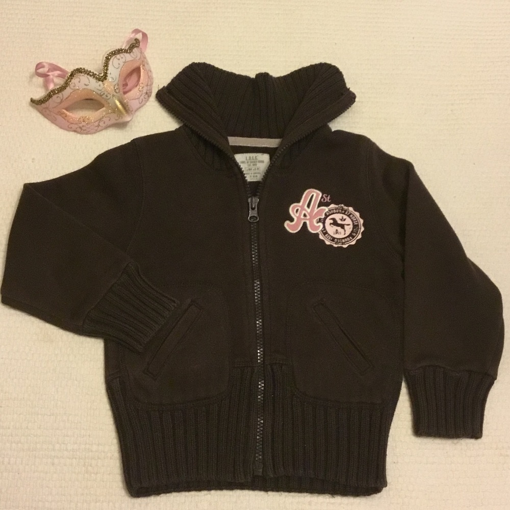 LOGG jacket with zipper.