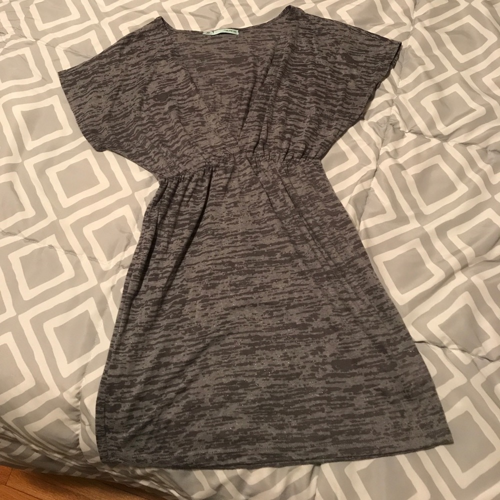 Gray V-neck Tee