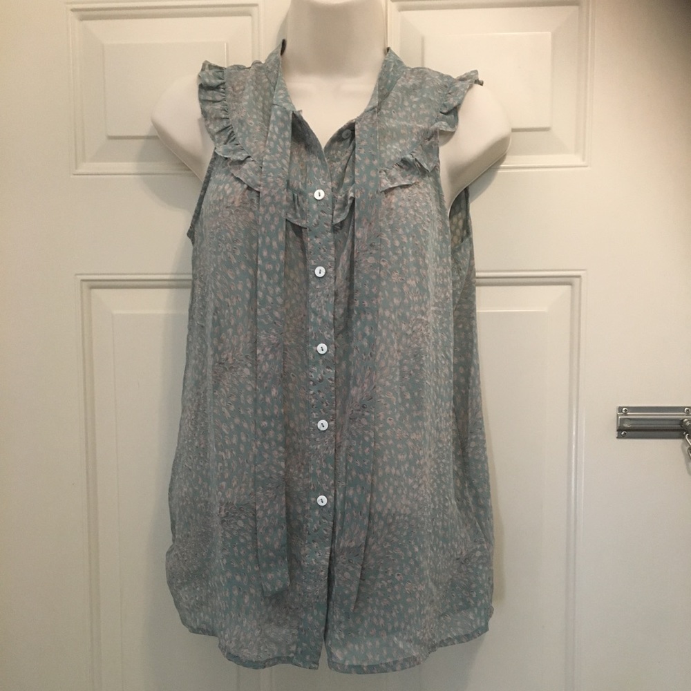 Forever 21 sleeveless ruffle top