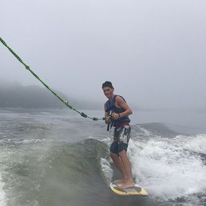 Meet your Posher, Warren