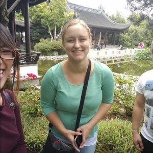 Meet your Posher, Brooke