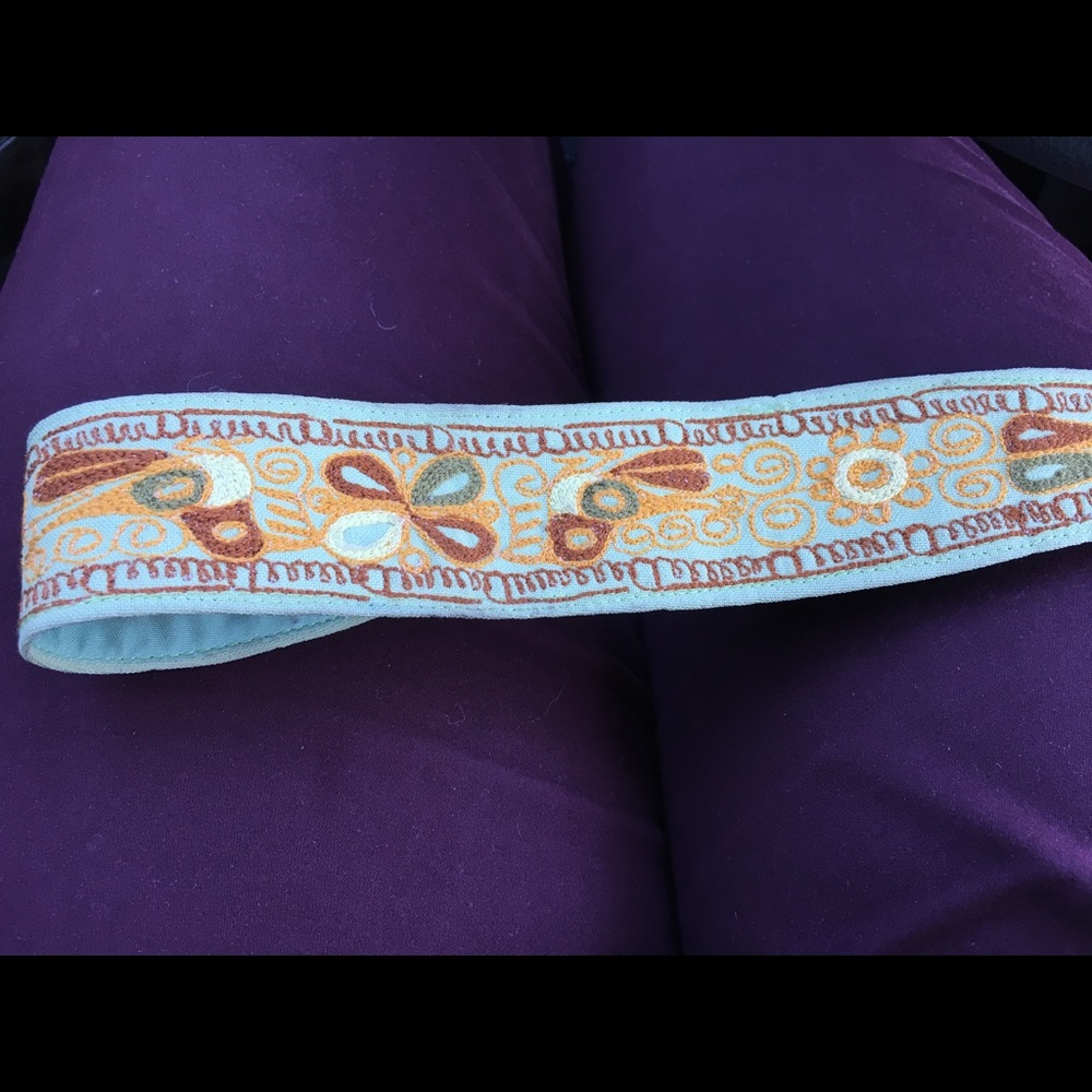 Pretty Peruvian headband
