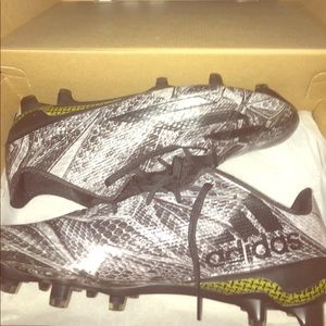 Adizero 5-star Cleats