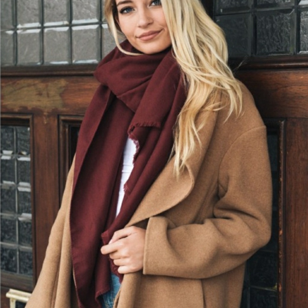 🎈SALE🎈Frayed Edge Blanket Scarf - Picture 3 of 8