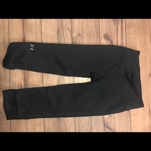 Under armor crop workout pants