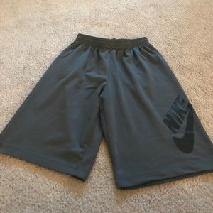 Boys Nike SB shorts