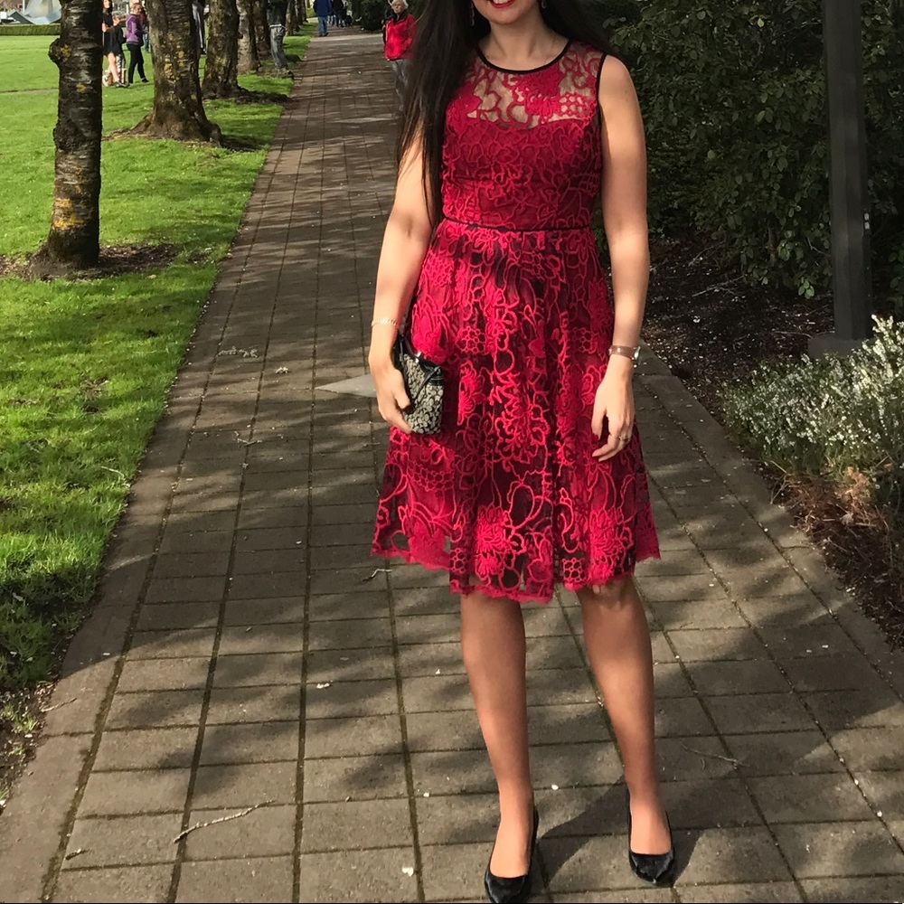 Adrianna Pappell dress 📍❤️