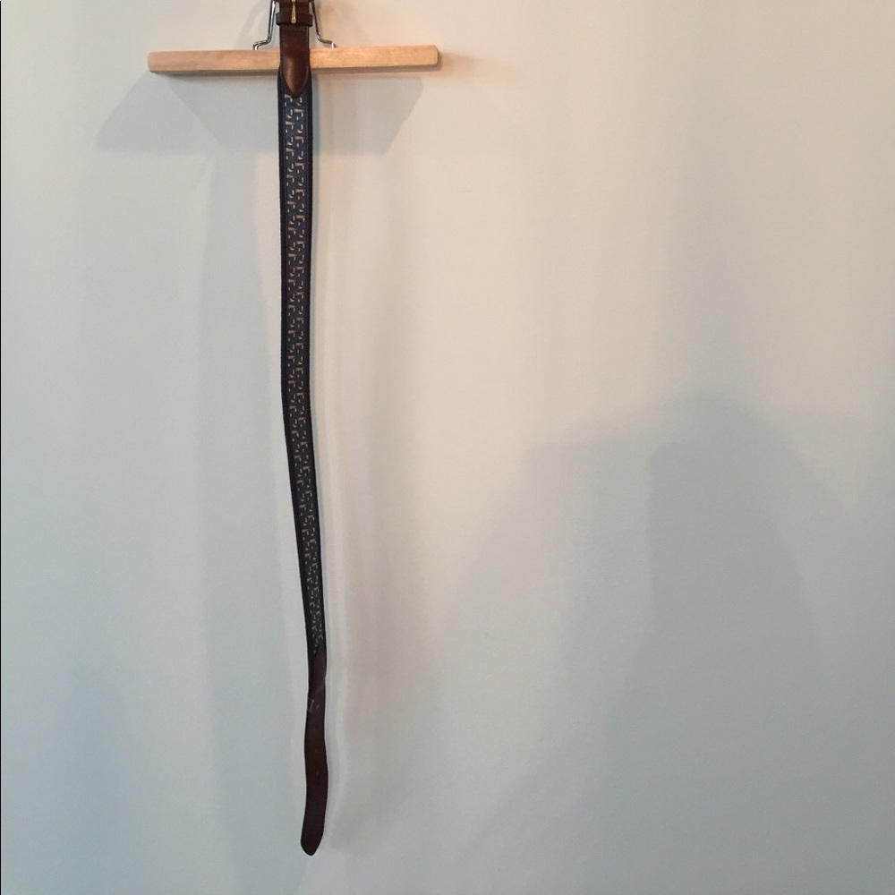 Vineyard Vine Men"s belt perfect