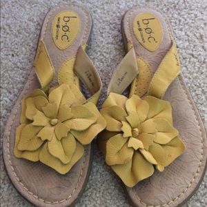 Born Concept Size 7 Flower Sandals