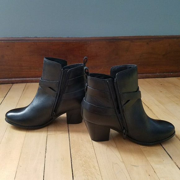 Aldo black leather ankle boots - Picture 4 of 7
