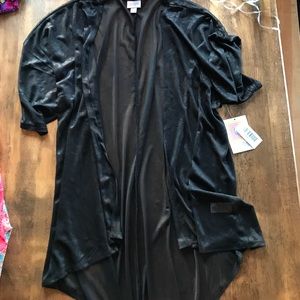 Lularoe Lindsay size S BNWT black