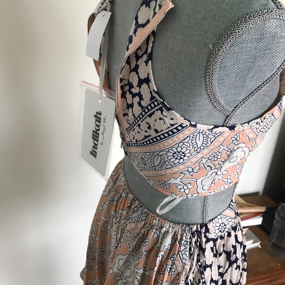 LF indikh blush floral crochet cut out romper bx5 - Picture 5 of 6