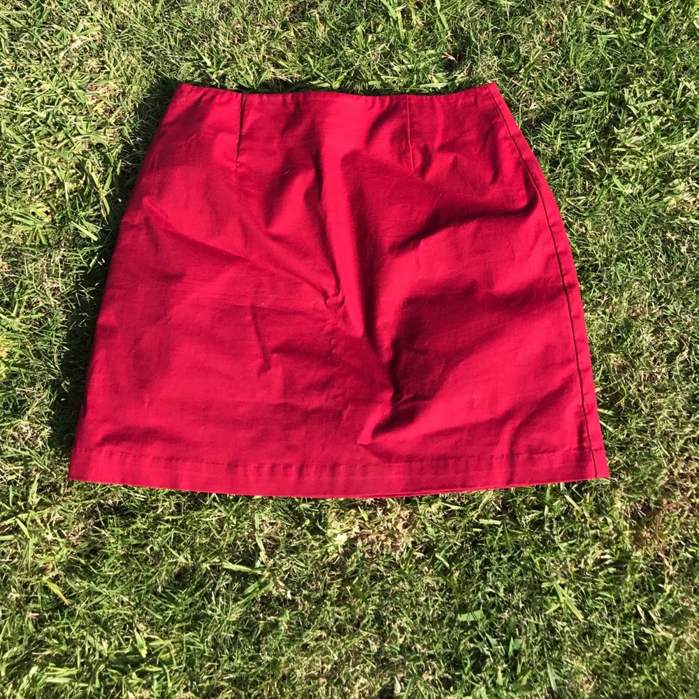 Gap stretch size 2 skirt in RED!!!
