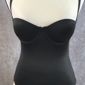 Victoria's Secret Buster/Shaper 34B