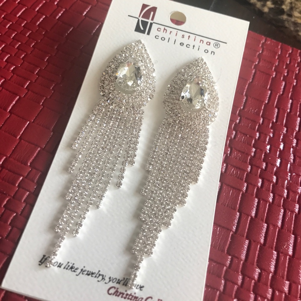 Sparkling earring