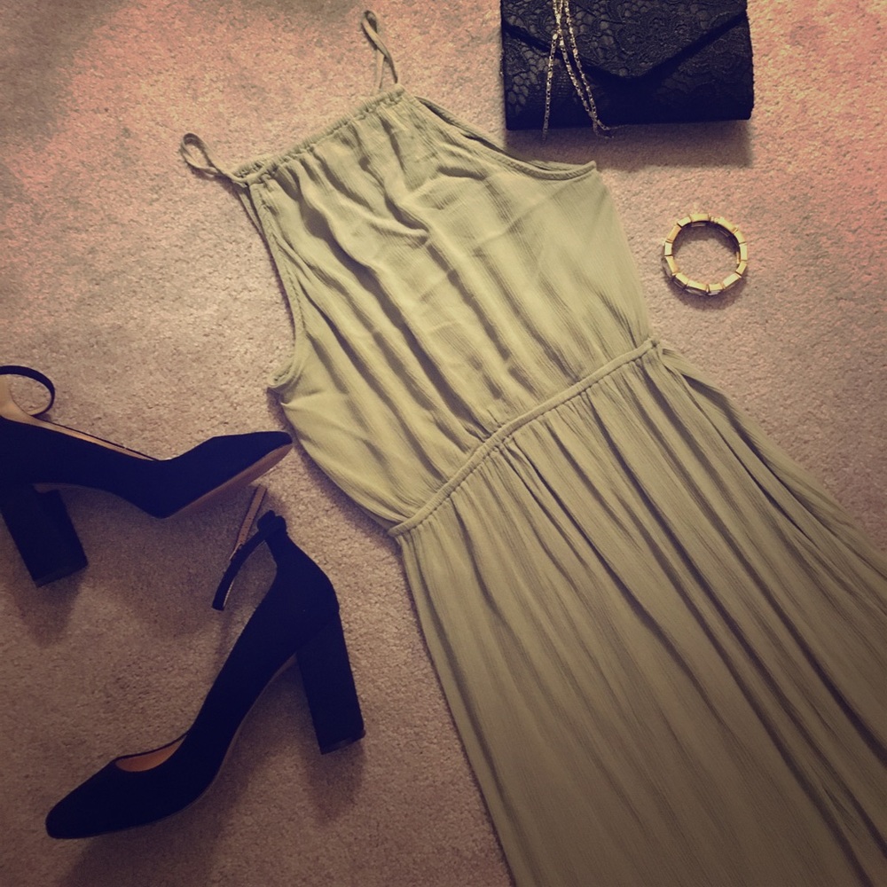 FINAL SALE ! Pale Green Maxi Dress